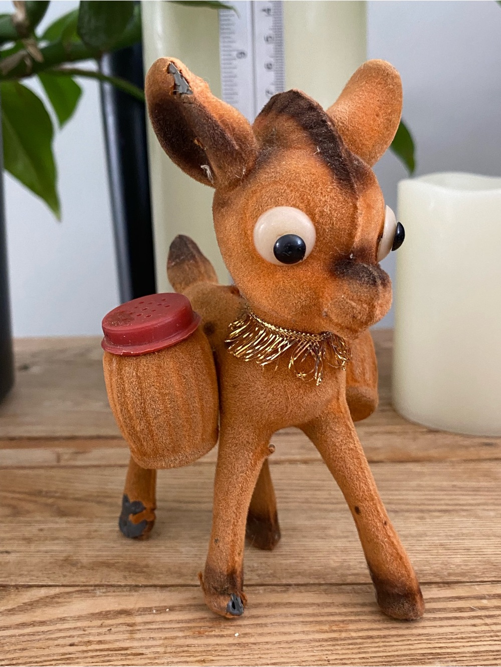 Vintage Flocked Deer Reindeer Pack Mule Salt Pepper Shakers Barrel Saddle Hong